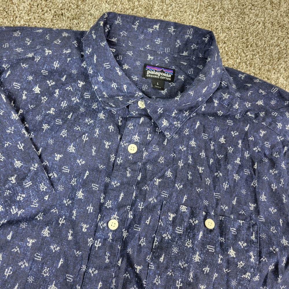 Patagonia‎ Mens Large Blue AOP Button Up Short Sleeve